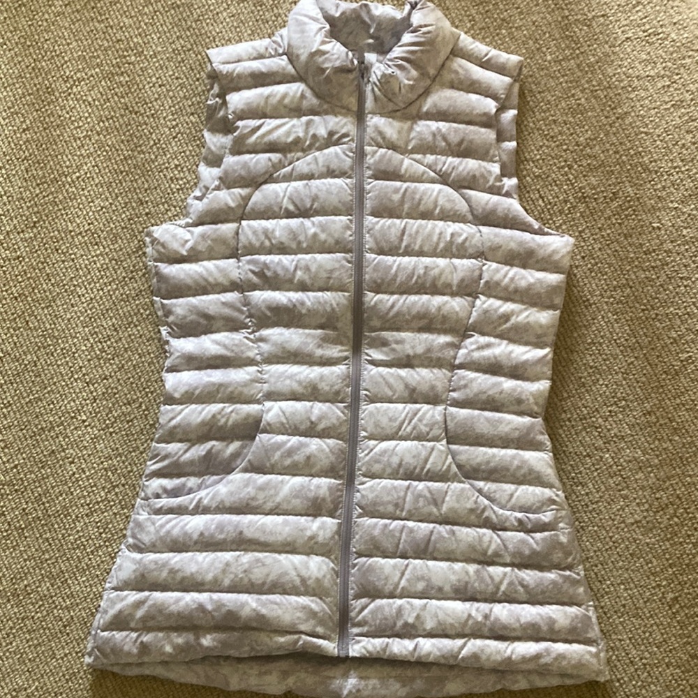 Vintage Lululemon packable vest- worn once!